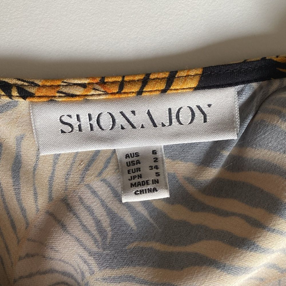 Shona Joy Golden Yellow & Black Phoenix Tropical Leaf Print Dress Size 2 - Picture 8 of 12